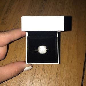 Sincerity Mother of Pearl Pandora ring